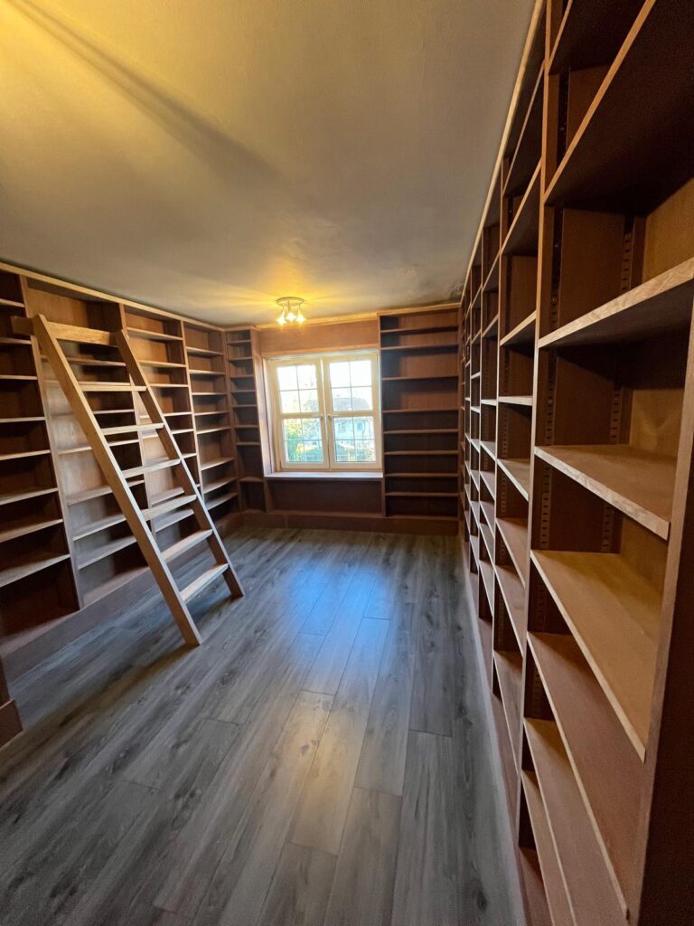 Floor to ceiling library, fitted wall to wall, Argyle Joinery And Carpentry